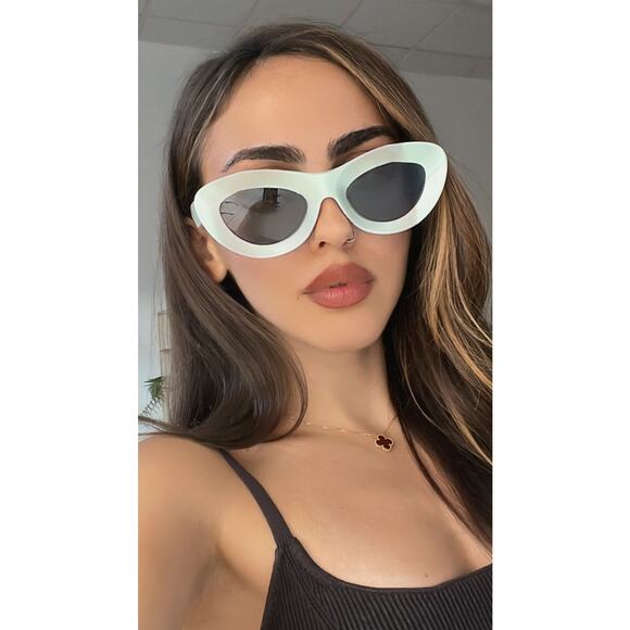 NEW Bottega Veneta BV1325S Green Cat Eye Sunglasses - Picture 2 of 9